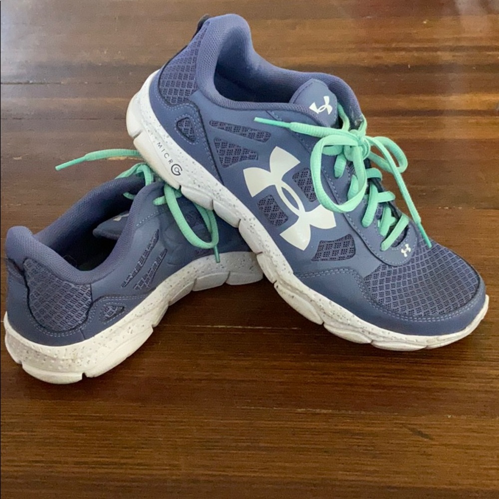 Running sneakers